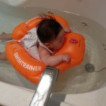 スイムトレーナー オレンジ色 浮き輪 うきわ お風呂 プール 水遊び 出産祝い