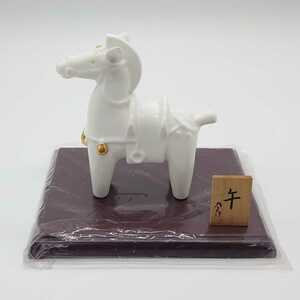 Noritake ノリタケ Bone China ボーンチャイナ 干支 (午) 馬 ウマ フィギュリン インテリア 置物 陶器製 ホワイト ゴールド レア tp-22x534