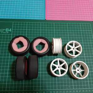 即決《送料無料》 グリップ タイヤ 付き ホイール ラジコン tt01 tt02 タミヤ ヨコモ ta 01 02 03 04 05 06 tb tl