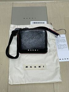 MARNI マルニ 小銭入れ MUSEO SOFT SMALL ZIP ブラックネイビーブルー　コインケース