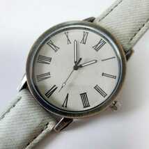 新品　腕時計　シンプル　カジュアル　白　アイボリー 6_画像3