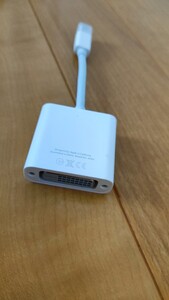 Apple純正 DisplayPort DVI変換アダプタA1305