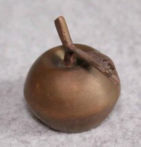 金属工芸■鈴　林檎　置物■■リンゴ　真鍮　黄銅製　ブロンズ　bell　bronze apple　_画像2