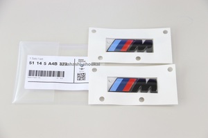 #◇BMW純正品 サイドフェンダーエンブレム 2個（艶有り黒）ブラック 5.5cmｘ1.8cm 7シリーズ G11 G12 F01 F02 F04 6シリーズ G32 F12 F13