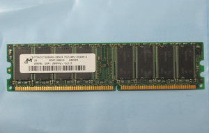 Micron製　PC2100U-25330-Z 256MB DDR266 CL2.5 / 200323