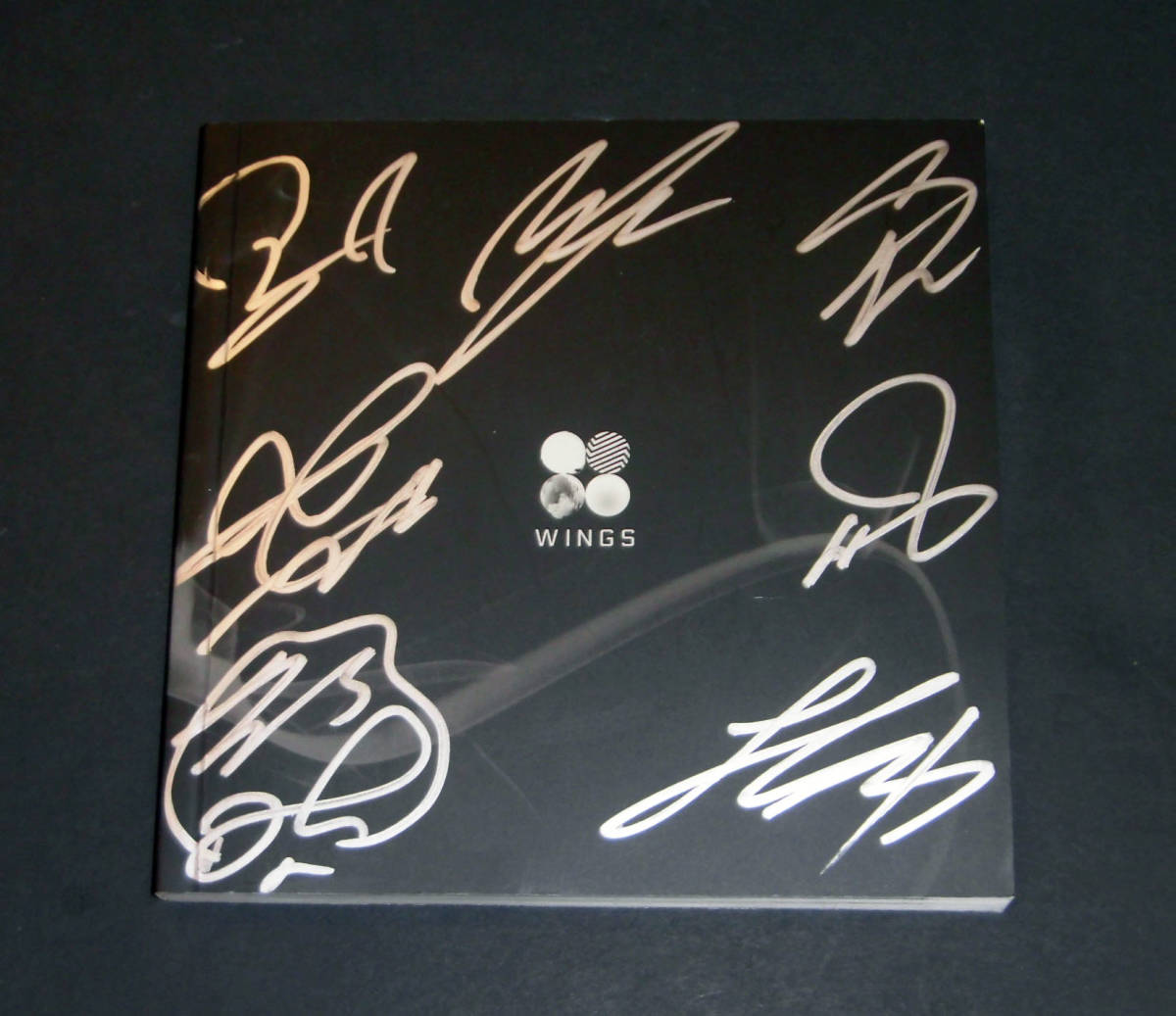 送料無料限定セール中 BTS メンバー全員の直筆サイン入り Autographed