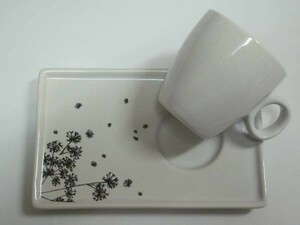 アニエスベー agnes b. 非売品◆陶器製 デミ カップ & ソーサー