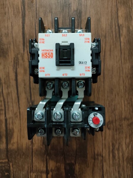 日立 HITACHI 電磁開閉器 HS50-T 2a2b 100V 新品 未使用品