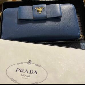 プラダ PRADA リボン ラウンドファスナー ブルー/サフィアーノレザー長財布