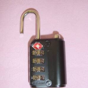 ◆新品【TSAロック】魅力の4桁 暗証番号自由設定 USA渡航の必需品!!!b