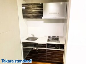 P2307【モデルルーム展示未使用品】タカラスタンダード DINKS向け高級システムキッチン/コンロ都市ガス/レンジフード/戸棚/1500×600/70万