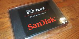 SanDisk サンディスク 内蔵SSD 2.5インチ / SSD Plus 2TB / 新品未使用