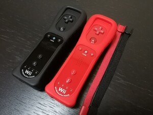 Nintendo Wiiリモコンプラス(クロ・アカ)2本セット【動作確認済】