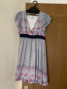 美品☆UNRELISH アンレリッシュ かわいいワンピース☆花柄 38 Mサイズ