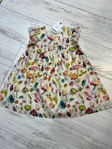 nextbaby きのこ柄ワンピース タグ付き　　size12〜18ヶ月 個性的な模様がお洒落です