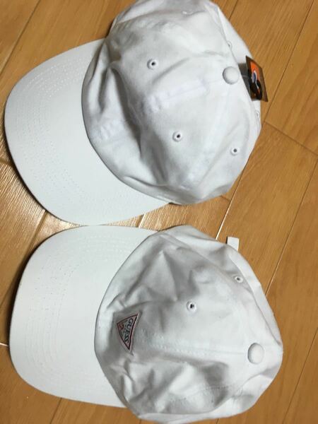 GUESS newhattan キャップ　帽子　2個セット