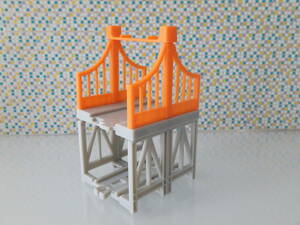 ●カプセルプラレール カプセルトミカ つながる吊り橋 つり橋 オレンジ●