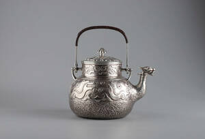 純銀保証 二世蔵六造 饕餮紋 鳳凰口湯沸 銀瓶 純銀製 時代物 古美術品 煎茶道具 重さ920ｇ