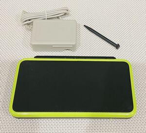 newニンテンドー2DSLL ライムブラック 本体動作品 送料無料 付属品付き New Nintendo 2DS LL 任天堂