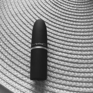MAC パウダーキスリップスティック サルトリネス