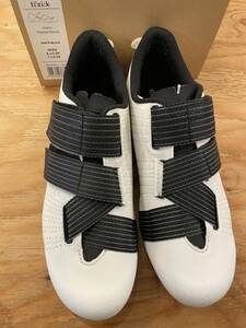 new goods * unused goods FIZIK/ fi'zi:k shoes /R5 TEMPO POWERSTRAP [ 40 / 25.7cm] white 