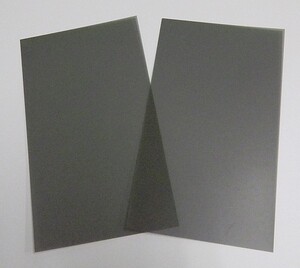 ★ 糊付偏光フィルム2枚 ★ 約88×154×0.2 ★ HP200LXなどポケコンの補修に ★ (H283)