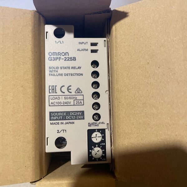 ソリッドステートリレー omron G3PF-225B