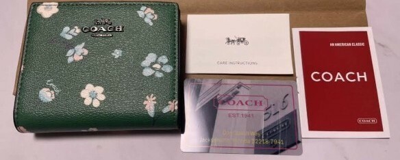  COACH 緑 花柄 ミニ財布 