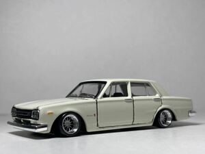  out of print famous car collection 1/64 Skyline GTR white custom 