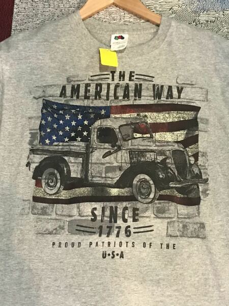 The American Way Tシャツ