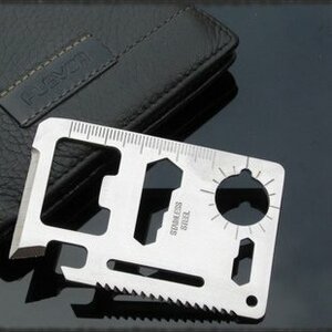 カードタイプ 万能ツールナイフ　マルチ工具シルバー