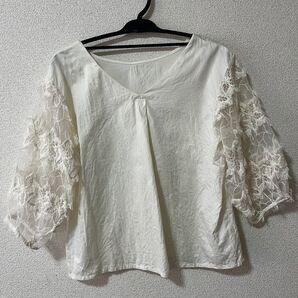 お値下げラボラトリーワーク 袖レースブラウス