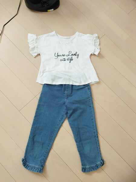 上下セット　ホワイトTシャツ　デニムパンツ　150cm