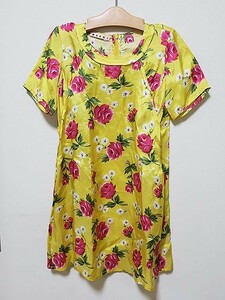 【中古】MARNI マルニ 子供服 女の子 ワンピース　イエロー 花　レッド 半袖 春夏　レーヨン サイズ8