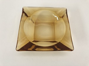 未使用 アンカーホッキング ハニーゴールド スクエア アシュトレイ Mサイズ 灰皿 ファイヤーキング 1960's 1970's vintage ashtray[va-302]