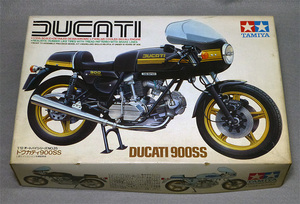 タミヤ模型　1/12スケール　「ドゥカティ900SS」 オートバイシリーズNo.25　*内袋未開封・未組立品　　*08