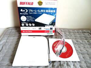 ●【ト葛】美品 BUFFALO BRXL-PT6U3 USB3.0 ポータブルブルーレイドライブ BD ホワイト 白 CHZ01ZZG31