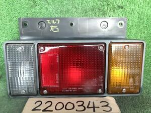  Isuzu large original Elf { NHR55E } right tail lamp P30700-22002514