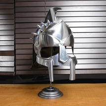 Gladiator ヘルメット 古代ローマ 剣闘士 西洋甲冑 スタンド付き 棘あり グラディエーター グラディアトル_画像1