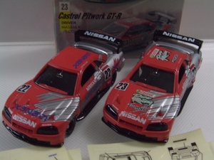 ニスモフェスティバル限定JGTC2002 XANAVI NISMO GT-R22、Castrol Pitwork GT-R23