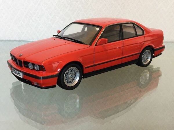 送料無料　1/24 プラモデル　完成品 BMW シュニッツァー S5 フジミ FUJIMI SCHNITEZER