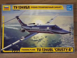 送料無料！ズベズダ 1/144　ツポレフ Tu-134UBL クラスティB　# 7036