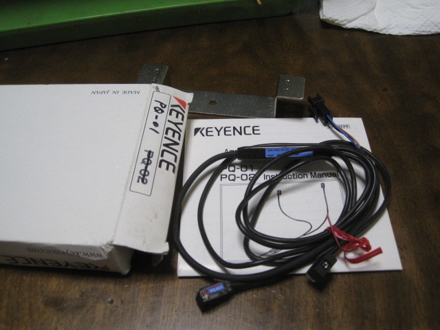 ★動作保証★ KEYENCE IL-1500 アンプ パネル取付タイプ CMOSレーザアプリセンサ (その2)