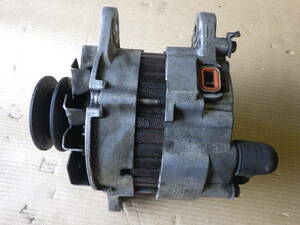 r467-92 * Isuzu Forward Dynamo alternator 4HK1 80-3