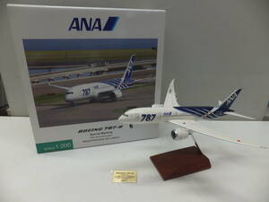 玩具祭 コレクション放出! 全日空商事モデルプレーン ANA 1/200 ボーイング 787-8 JA802A 特別塗装機