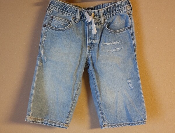 GAP KIDS ダメージデニム ショートパンツ 130㌢