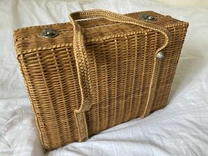  picnic basket manner bag basket with defect scratch * damage equipped 