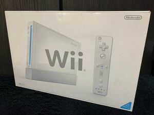 任天堂Wii ニンテンドーWii Nintendo シロ 任天堂　ほぼ新品