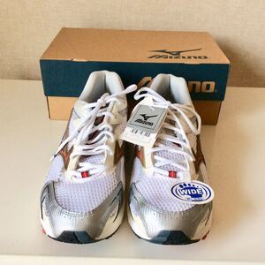 MIZUNO ランニングシューズ サイズ28.0 ワイド 未使用です!