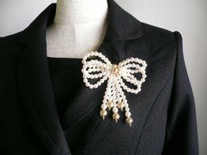  new goods white pearl ribbon brooch * graduation ceremony go in . type formal ceremony 